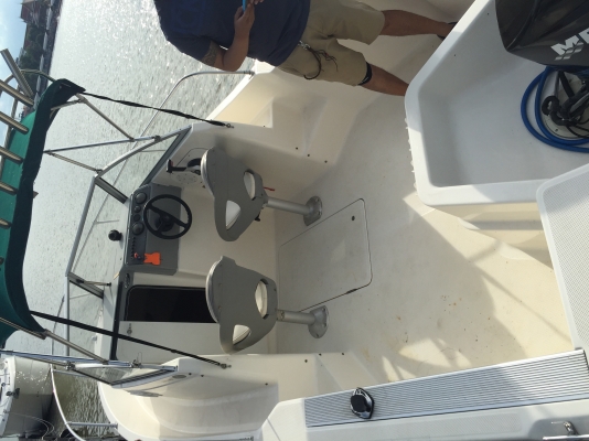 เรือ Trophy2802