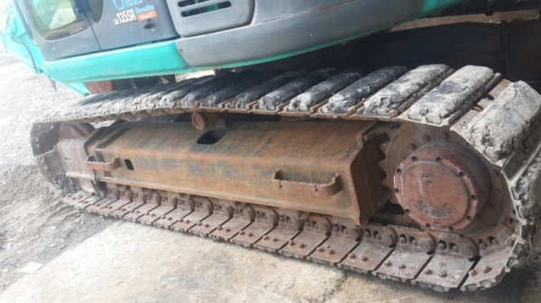 ขายรถแบคโฮเก่านอกจากญี่ปุ่น kobelco sk 135 yy04 สนใจโทรสอบถาม 092-3309229 อี๊ด