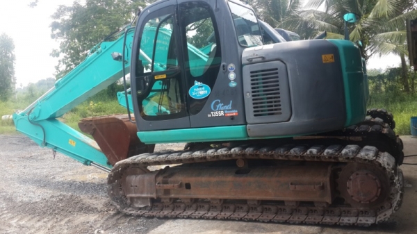 ขายรถแบคโฮเก่านอกจากญี่ปุ่น kobelco sk 135 yy04 สนใจโทรสอบถาม 092-3309229 อี๊ด