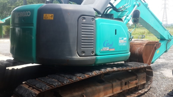 ขายรถแบคโฮเก่านอกจากญี่ปุ่น kobelco sk 135 yy04 สนใจโทรสอบถาม 092-3309229 อี๊ด