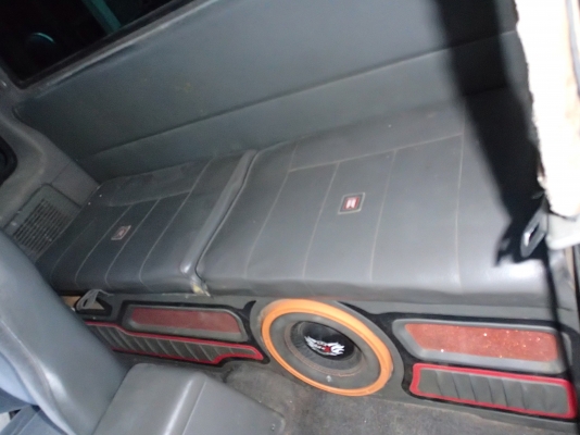 รถบ้านสวยๆครับ ดราก้อนเครื่องดีเดินเบาแน่นช่วงล่างนิ่มศูนย์ตรงสะอาด แอร์CDเพาเวอร์ไลเนอร์ไฟฟ้าครบยางดีสีสวย