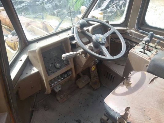 รถตักล้อยาง CAT 988 Bเก่านอกยังไม่ใด้ใช้ในไทย รถตักล้อยาง CAT 988 Bเก่านอกยังไม่ใด้ใช้ในไทย