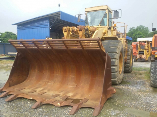 รถตักล้อยาง CAT 988 Bเก่านอกยังไม่ใด้ใช้ในไทย รถตักล้อยาง CAT 988 Bเก่านอกยังไม่ใด้ใช้ในไทย