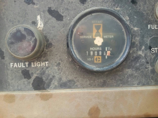 รถตักล้อยาง CAT 988 Bเก่านอกยังไม่ใด้ใช้ในไทย รถตักล้อยาง CAT 988 Bเก่านอกยังไม่ใด้ใช้ในไทย