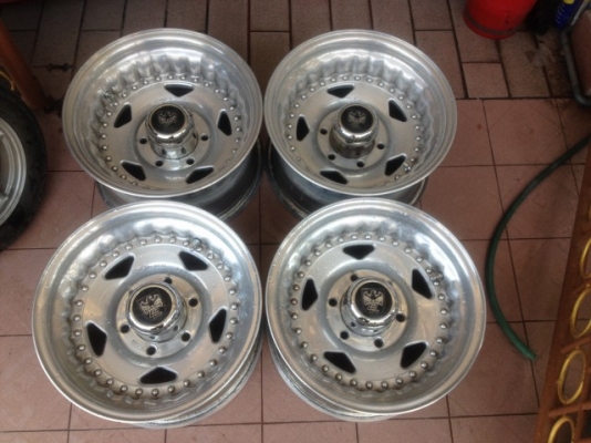 ล้อเเท้ CENTERLINE ฝาจีบขอบ15กว้าง8นิ้วหน้าตื้นหลังลึกเก่าญี่ีปุ่นเเท้สภาพสวยเดิมๆ