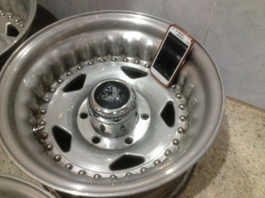 ล้อเเท้ CENTERLINE ฝาจีบขอบ15กว้าง8นิ้วหน้าตื้นหลังลึกเก่าญี่ีปุ่นเเท้สภาพสวยเดิมๆ