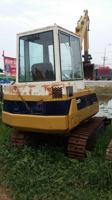 ขายรถแบคโฮ KOMATSU pc20-6 เก่านอกแท้มีหัวเก๋งเอกสารอินวอยท์