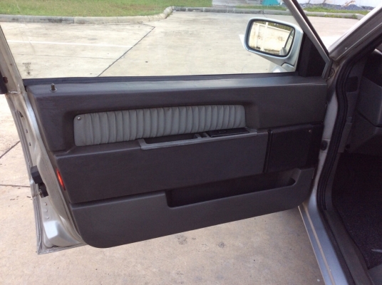 ขายรถ Volvo 940 GLE ปี94 เครื่องเดิม เกียร์ออโต้ ติดแก๊สLPG เพาเวอร์ ไฟฟ้าทั้งคัน ภายในสวยๆสะอาดเบาะ