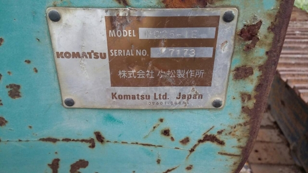 ขายรถแบคโฮ KOMATSU pc25-7 เก่านอกแท้เอกสารอินวอยท์รถสวยพร้อมใช้