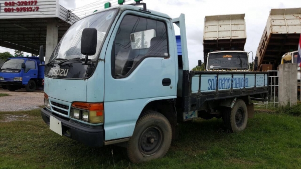 ขายรถบรรทุก 4 ล้อ ISUZU NKR55EX1S ปี 38 เครื่อง 4JB1 88 แรงม้า คัสซีสวยตลอดเส้น ทะเบียนพร้อมโอน