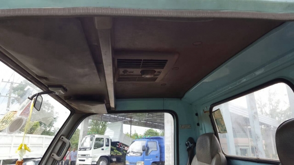 ขายรถบรรทุก 4 ล้อ ISUZU NKR55EX1S ปี 38 เครื่อง 4JB1 88 แรงม้า คัสซีสวยตลอดเส้น ทะเบียนพร้อมโอน