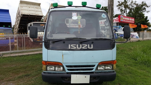 ขายรถบรรทุก 4 ล้อ ISUZU NKR55EX1S ปี 38 เครื่อง 4JB1 88 แรงม้า คัสซีสวยตลอดเส้น ทะเบียนพร้อมโอน
