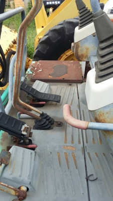 ขายรถแบคโฮ IHI 32 Jพร้อมไลหัวเจาะรถเก่านอกแท้เอกสารพร้อม