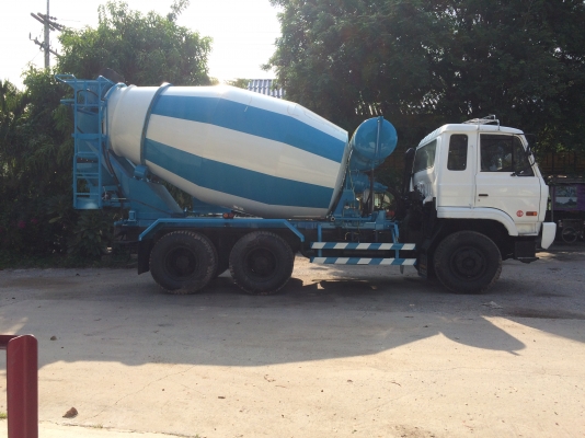 รถโม่ปูน นิิสสัน 431 ปี 46 เครื่อง 250 แรง โม่ใหม่ 6 คิว ยางใหม่ 10 เส้น