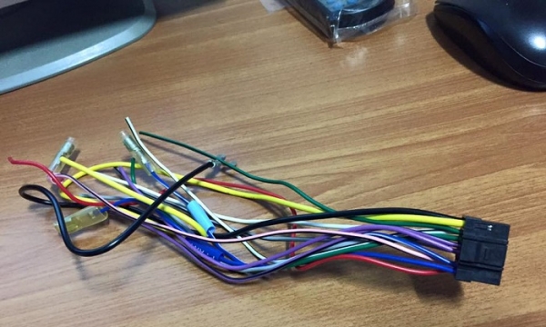 ปลั๊คหลังสายไฟไช้กับ Alpine9861E ปลั๊คหลังสายไฟไช้กับ Alpine9861E