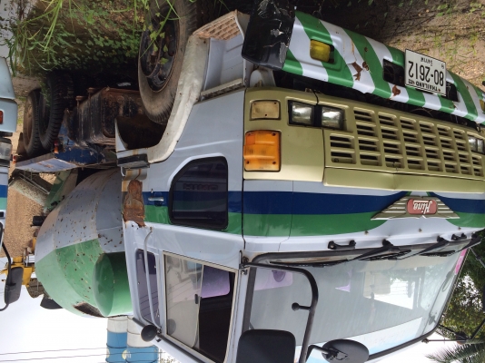 ขายด่วน รถโม่ปูนสิบล้อสองเพลา hino zm  เครื่อง ek100  ราคาพอดี