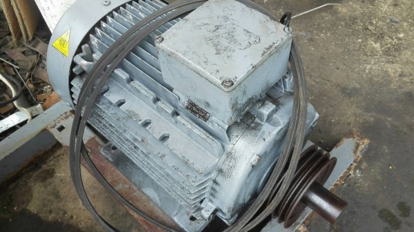 Sale>>RootBlower โบวเวอร์อัดอากาศ KAESER Germany รุ่น OMEGA ขนาดมอเตอร์ 25 HP. โทร 089-2499-123 นครปฐม