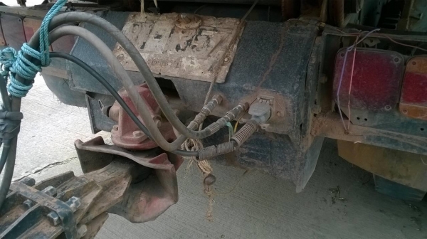 ขายรถพ่วง แม่ดั้ม-ลูกไม่ดั้ม ROCKY FVZ12MY วางเครื่อง 6BG1 เทอร์โบอินเตอร์ 230 แรงม้า ช่วงล่างจัมโบ้ คัสซีสวยตลอดเส้น เบรคทิฟฟี่ สโลว์กลาง ทะเบียนพร้อมโอนครับ