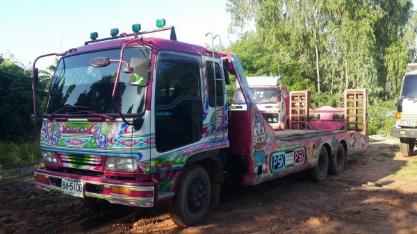 ขาย10ล้อ2เพลาแท่นต่ำอีซูซุ DECA210 แชชซีสวยเครื่องดี หัวเดิม ระบบหางกระบอกไฮดรอลิกซ์ลากรถเกี่ยวข้าว ขาย10ล้อ2เพลาแท่นต่ำอีซูซุ DECA210 แชชซีสวยเครื่องดี หัวเดิม ระบบหางกระบอกไฮดรอลิกซ์ลากรถเกี่ยวข้าว