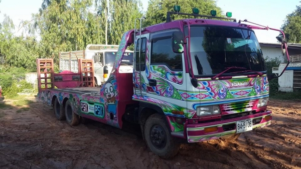 ขาย10ล้อ2เพลาแท่นต่ำอีซูซุ DECA210 แชชซีสวยเครื่องดี หัวเดิม ระบบหางกระบอกไฮดรอลิกซ์ลากรถเกี่ยวข้าว ขาย10ล้อ2เพลาแท่นต่ำอีซูซุ DECA210 แชชซีสวยเครื่องดี หัวเดิม ระบบหางกระบอกไฮดรอลิกซ์ลากรถเกี่ยวข้าว