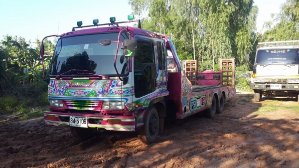 ขาย10ล้อ2เพลาแท่นต่ำอีซูซุ DECA210 แชชซีสวยเครื่องดี หัวเดิม ระบบหางกระบอกไฮดรอลิกซ์ลากรถเกี่ยวข้าว ขาย10ล้อ2เพลาแท่นต่ำอีซูซุ DECA210 แชชซีสวยเครื่องดี หัวเดิม ระบบหางกระบอกไฮดรอลิกซ์ลากรถเกี่ยวข้าว