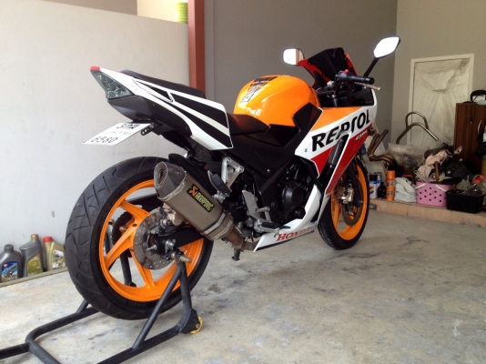 ขาย CBR300 r ปี2014 สภาพสวย วิ่งน้อย ท่อแต่ง ราคา 103000 บาท ต่อรองได้