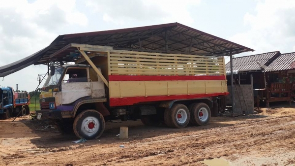 ขาย10ล้อ2เพลาใหญ่ วิ่งอ้อยวิ่งมัน ISUZU จัมโบ้200 แชชซีใหญ่สวยเดิม สโสวอินเตอร์4สปีด พร้อมลุยงาน เครื่องดี เอกสารพร้อมชุดโอน เกียร์ดี ขาย10ล้อ2เพลาใหญ่ วิ่งอ้อยวิ่งมัน ISUZU จัมโบ้200 แชชซีใหญ่สวยเดิม สโสวอินเตอร์4สปีด พร้อมลุยงาน เครื่องดี เอกสารพร้อมชุดโอน เกียร์ดี