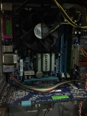 ขออนุญาติลงขาย คอมพิวเตอร์ ราคาถูกใช้งานได้ปกติ ขออนุญาติลงขาย คอมพิวเตอร์ ราคาถูกใช้งานได้ปกติ