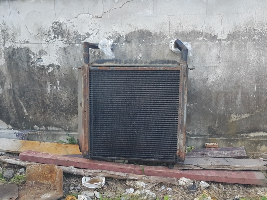 ขายด่วน ออย หม้อน้ำHITACHI EX200