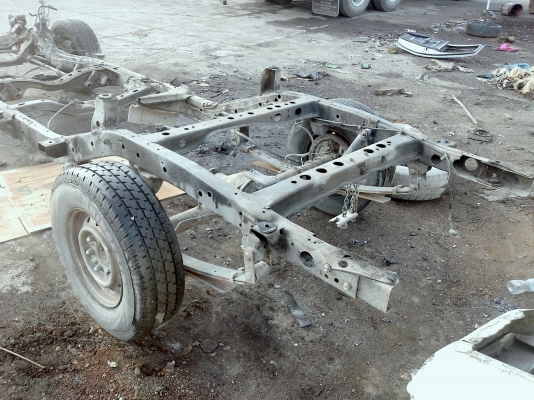 ขาย ครัซซีนิสสัน บิ้กเอ็มพร้อมช่วงร่างสภาพสวยไม่มีผุ ไม่ม่เล่ม ราคา22,000บาท