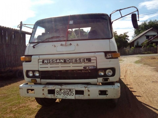 สิบล้อ NISSAN UD CW430  ขึ้นแบคโฮ 200