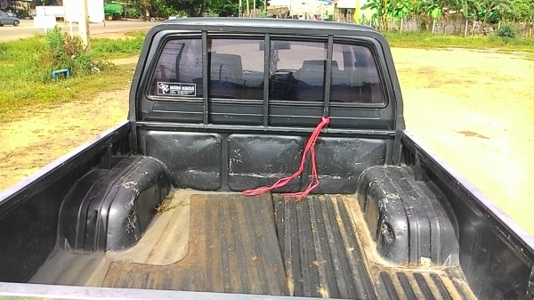 โตโยต้า ฮีโร่ 4ประตู สภาพสวยๆ โตโยต้า ฮีโร่ 4ประตู สภาพสวยๆ