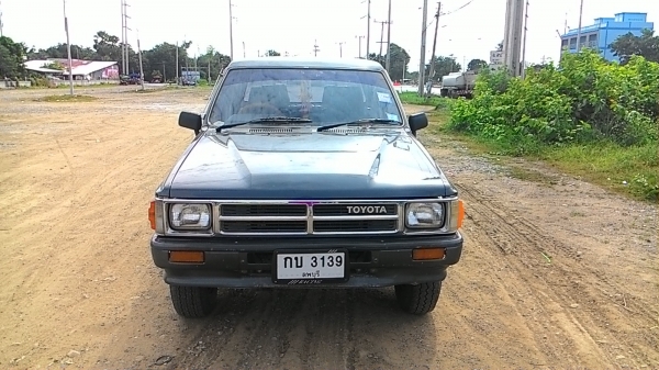 โตโยต้า ฮีโร่ 4ประตู สภาพสวยๆ โตโยต้า ฮีโร่ 4ประตู สภาพสวยๆ