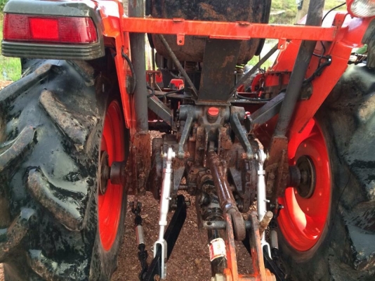 รถไถคูโบต้า L3408 พร้อมอุปกรณ์ มีเล่มทะเบียน รถไถคูโบต้า L3408 พร้อมอุปกรณ์ มีเล่มทะเบียน