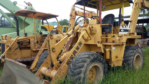 ขายรถตักล้อยาง KOMATSU   507เก่านอกแท้สวยพร้อมใช้ราคา550,000 090-772-3710 090-772-3708