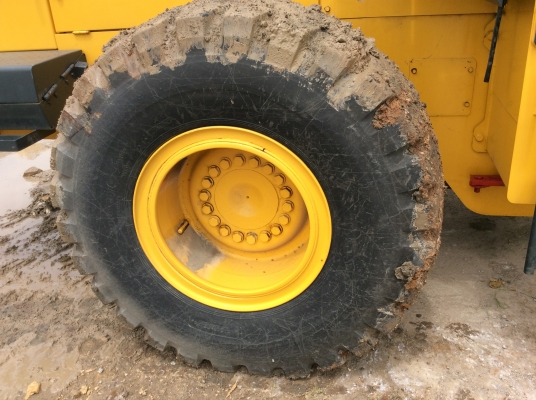 ขายรถตักล้อยาง TCM L32 เก่านอก สภาพพร้อมใช้งานครับ ขายรถตักล้อยาง TCM L32 เก่านอก สภาพพร้อมใช้งานครับ