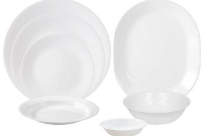 ขายจานชุด ยี่ห้อCORELLE 76ชิ้น ของจากอเมริกา
