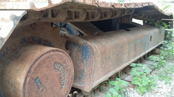 ขายรถแบคโฮ  KOBELCO sk 60-3   เก่านอกแท้เอกสารพร้อมมี 2 คันราคา 700,000 090-772-3710 090-772-3708