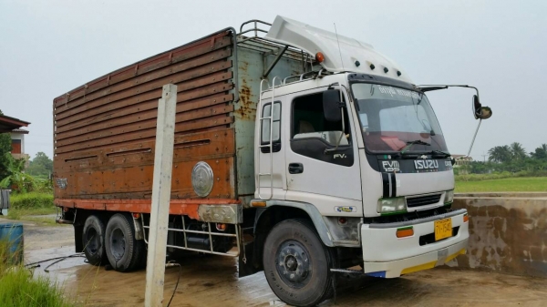 ขายรถบรรทุก 10 ล้อรั้วไม้ ISUZU DECA 195 แรงม้าปี 2543 ราคา 870000