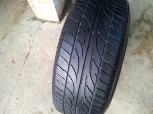 ขายยาง DUNLOP LM 703 205/45/17 ปี 12 มีเส้นเดียว