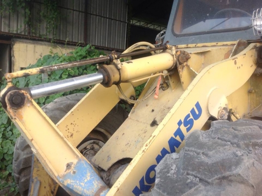 รถตักล้อยาง โคมัตสุ JH30 ลดราคาเหลือ 210,000 บาท