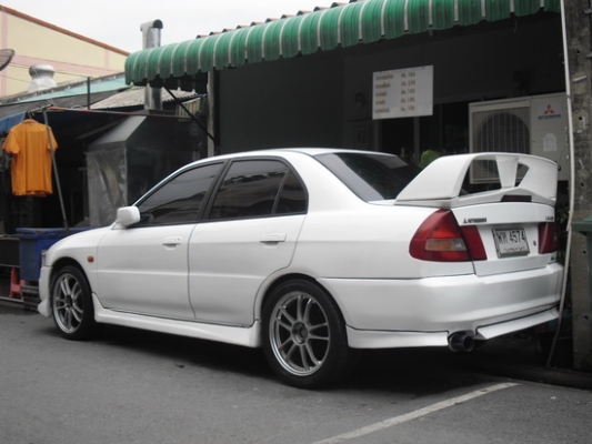 ขายมิตซู ท้ายเบนซ์ 1.8 SEi (ตัวท็อป)ออโต้ชุดแต่งรอบคัน แม็ก17เบาะหนัง พร้อมใช้