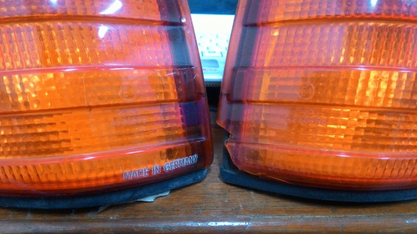 ขายไฟเลี้ยว Benz w126