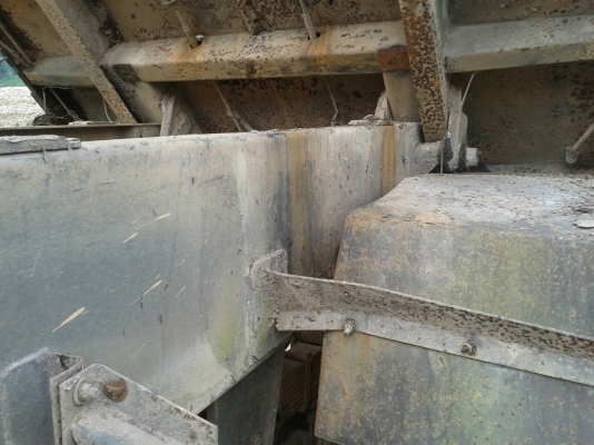 ขายหางพ่วง ดั้ม สามมิต  2  เพลา. ปี 49    สนใจติดต่อ  081 - 6079515