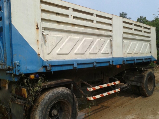 ขายหางพ่วง ดั้ม สามมิต  2  เพลา. ปี 49    สนใจติดต่อ  081 - 6079515