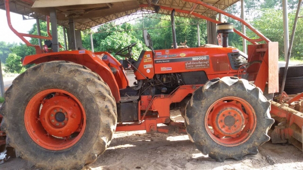 ขายรถไถ KUBOTA M9000 7 จาน ใบมีดดันหน้า เอกสารเล่มทะเบียน ราคา 620000