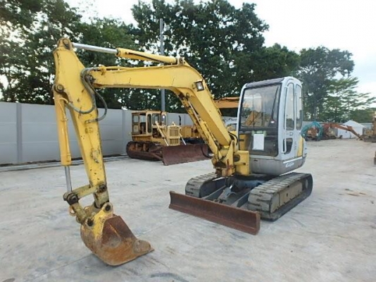 Kobelco SK045-2 เก่าญี่ปุ่น ตู้เก๋ง มีไลน์หัวกระแทก