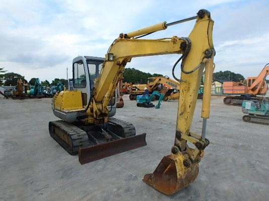 Kobelco SK045-2 เก่าญี่ปุ่น ตู้เก๋ง มีไลน์หัวกระแทก