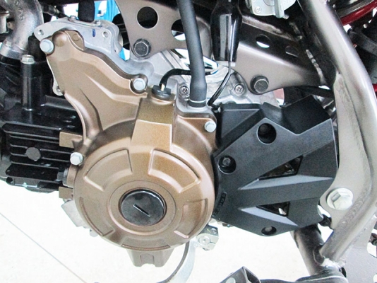 ขาย KSR ตัว TOP สตาร์ทมือ ปี 2015 ไมล์ 2000 กม สภาพรถสวย เครื่องแน่นๆ สี ดำ