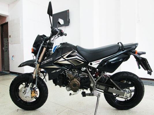 ขาย KSR ตัว TOP สตาร์ทมือ ปี 2015 ไมล์ 2000 กม สภาพรถสวย เครื่องแน่นๆ สี ดำ